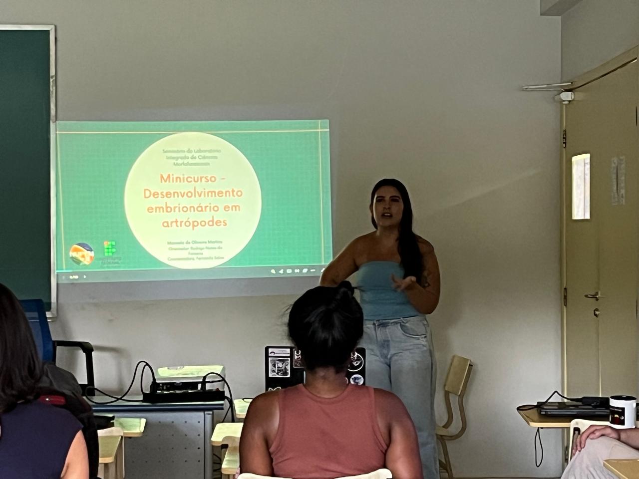 Read more about the article Manoela Oliveira Seminar