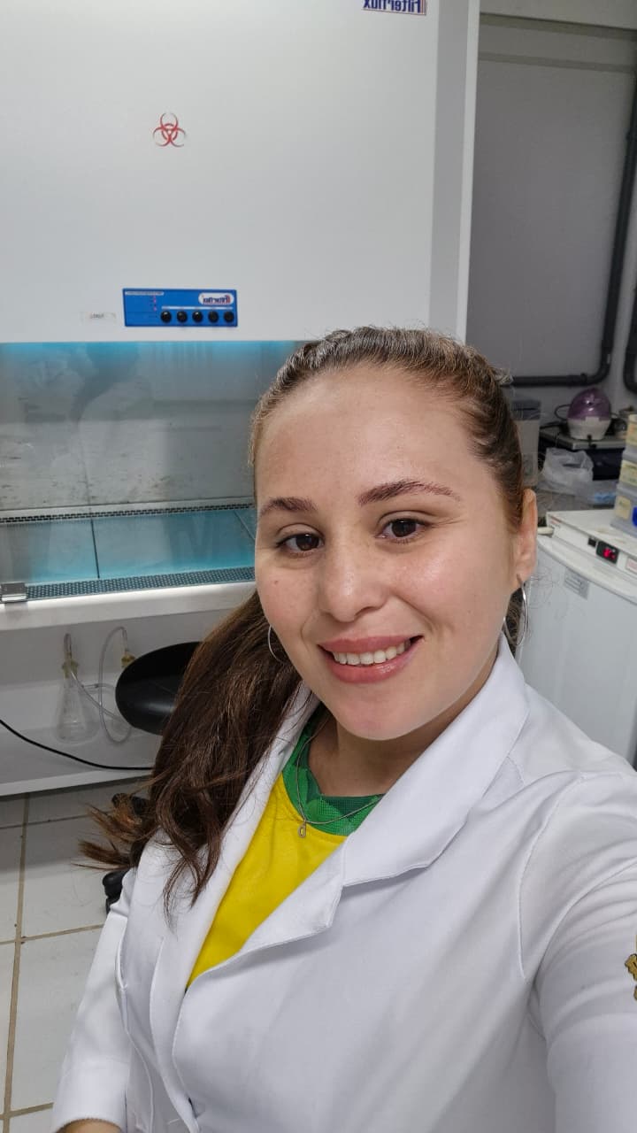 Read more about the article Débora Henrique seminar